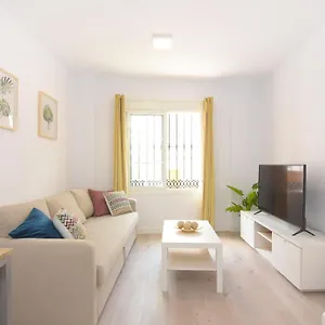 Recién Reformado En El Centro De Apartamento Nerja